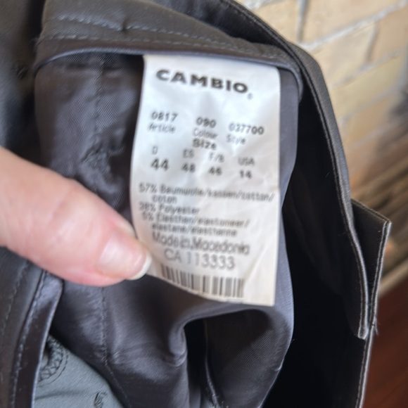 Cambio Dark Gray Shorts - Picture 3 of 3